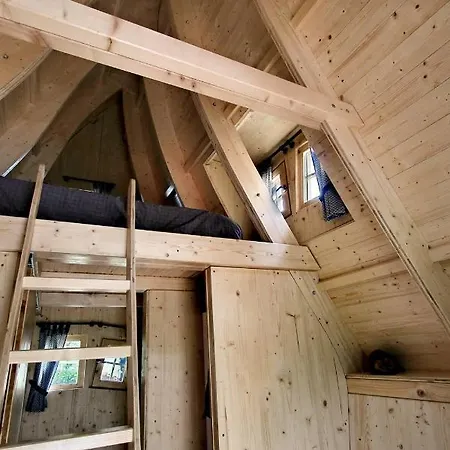 La Cabane De Merlin Les Molieres